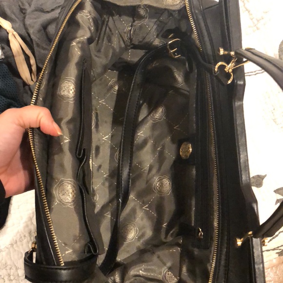 Vince Camuto black and white handbag - Picture 3 of 3